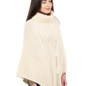 Aran Fisherman Sweater Poncho 100% Merino Wool Irish Traditional Turtleneck Knit Cape Soft, Warm Winter Poncho for Women One Size afbeelding 5