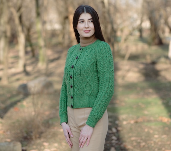 Saol Aran Buttoned Cardigan Merino Wool Cable Knit Cardigan