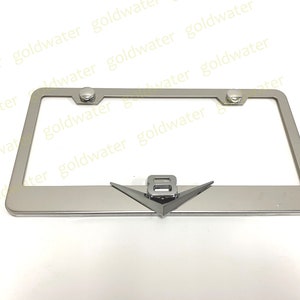 Au-TOMOTIVE GOLD Cadillac Logo Chrome on White Plate