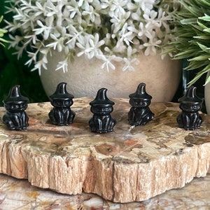 Mini Obsidian Witchy Kitty