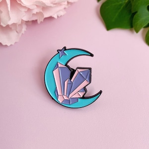 Black enamelled pin's moon and pastel colored crystals