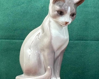 Bing and Grondahl Vintage Porcelain Seated Cat Figurine