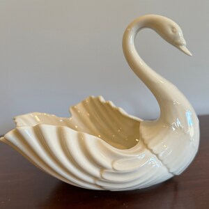 Vintage Lenox ivory porcelain swan 8"