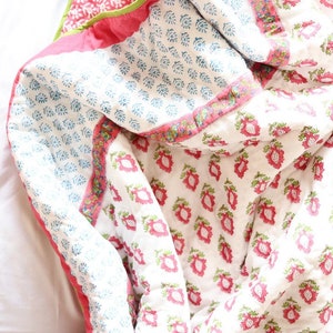 Pink Floral 100% Cotton Indian Quilt | Throw Bedspread | Kantha Quilt | Queen Size | Double Bed | Bohemian Indian Decor Coverlet Blanket