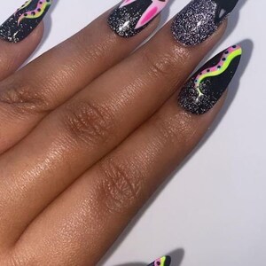 halloween nails fall nails handpainted alien press on nails tentacles glow in the dark image 3