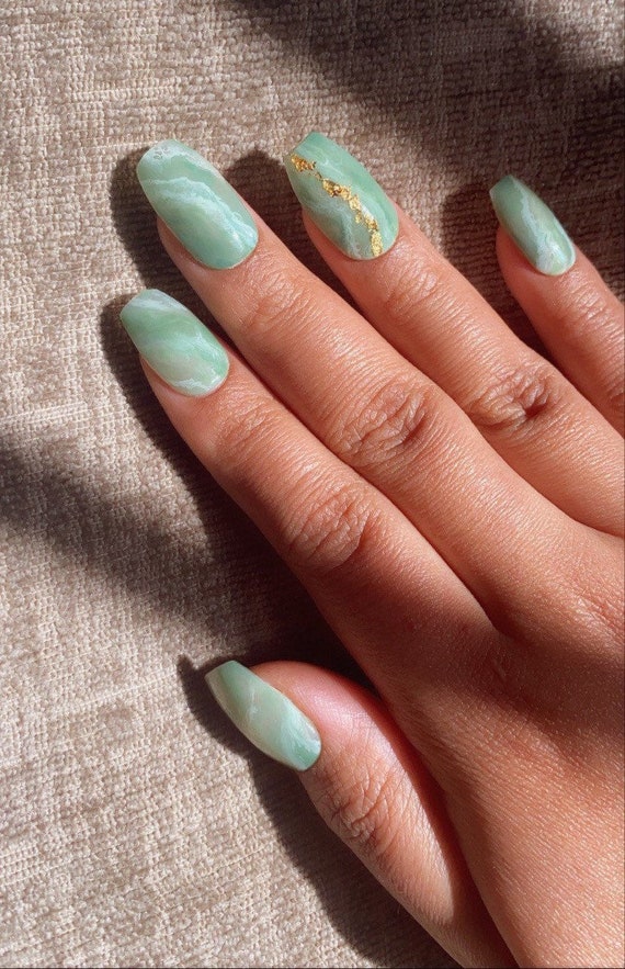 Jade nails online