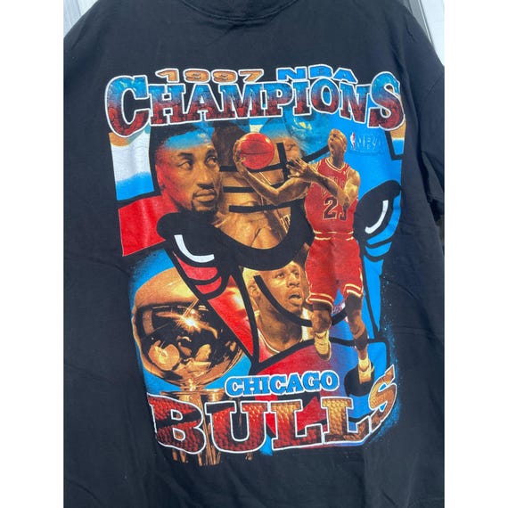 Vintage 1997 NBA Champions Chicago Bulls T-shirt XL Michael Jordan