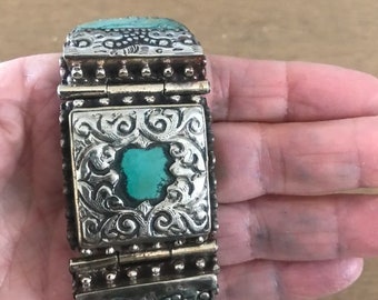 Bracelet Tibet turquoises et corail sur argent ciselé
