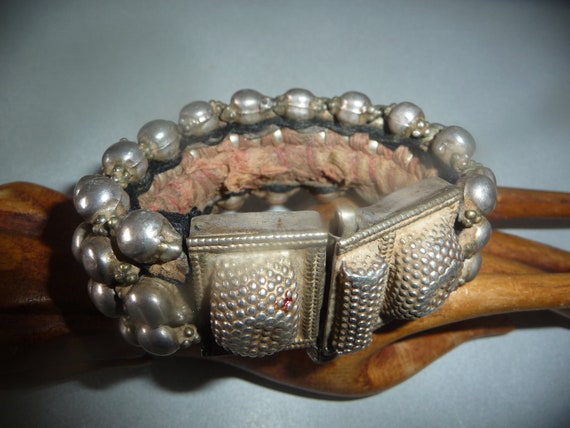 ancient Indian tribal silver bracelet - Rajasthan - image 2