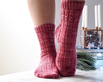 KNITTING PATTERN - Easy sock knitting pattern - Homebody Socks - Digital download pdf -