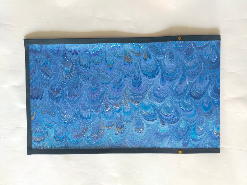 Marbled Pocket edition "Bunkobon" book cover