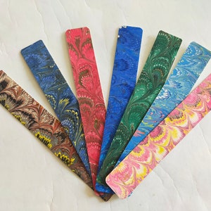 Segnalibro in carta di cotone marmorizzata a mano - Segnalibro marmorizzato - Regalo per lettori - Regalo per amanti dei libri - Regalo per lettori - Regalo per donne - Topo di biblioteca per lei