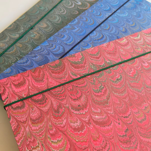 Hand made folder with elastic band - hand marbled