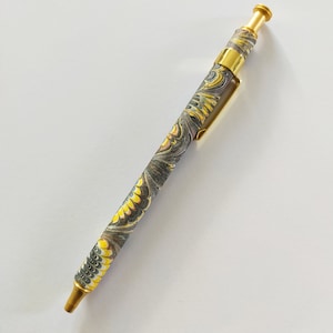 marbled ballpoint pen refillable Multicolour dark