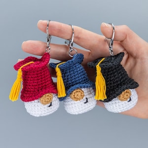 Crochet patterns Mini Graduation gnome keychains, Crochet keychain pattern, Graduation gifts crochet gnome keychain pattern, Crochet gift image 3