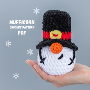 Crochet patterns Plush Christmas Snowman gnome, Christmas plushy crochet gnome pattern, Crochet holiday ornaments, Amigurumi Snowman pattern