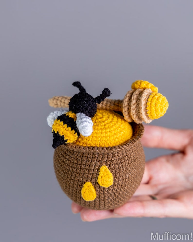 Crochet patterns bundle Gnome with Bee and pot of honey, Crochet bee pattern, Gnome amigurumi pattern, Crochet gnome with crochet flowers image 10