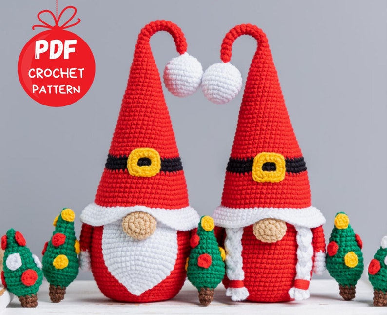 Kersthaakpatronen Kerstkabouters met kerstbomen, Kerstkabouters amigurumipatroon, Gehaakte kerstornamenten, Vakantiekabouter afbeelding 1