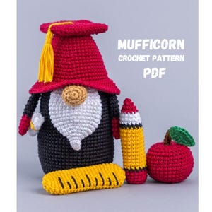 Crochet Graduation Gnome Pattern, Teacher Gift (PDF Pattern), Amigurumi gnome, apple, pencil & ruler patterns