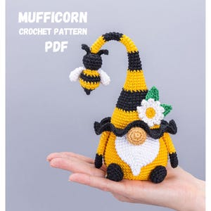Crochet Pattern Gnome with Bee  and Daisy,  Amigurumi PDF Crochet Toy Instructions (US Terms)