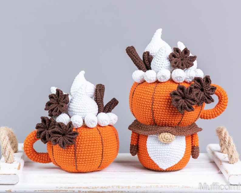 Thsnksgovong Modèles de crochet gnome de citrouille et tasse au crochet, modèle de gnome au crochet d'Halloween, modèle de décoration au crochet de gnome de citrouille Amigurumi image 4