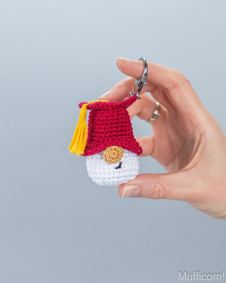 Crochet patterns Mini Graduation gnome keychains, Crochet keychain pattern, Graduation gifts crochet gnome keychain pattern, Crochet gift image 5