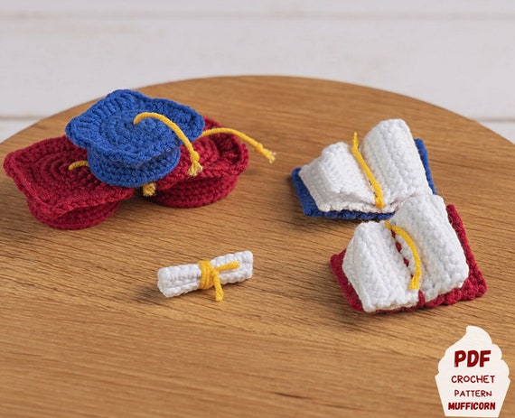Graduation Cap Crochet Keyring Pattern 