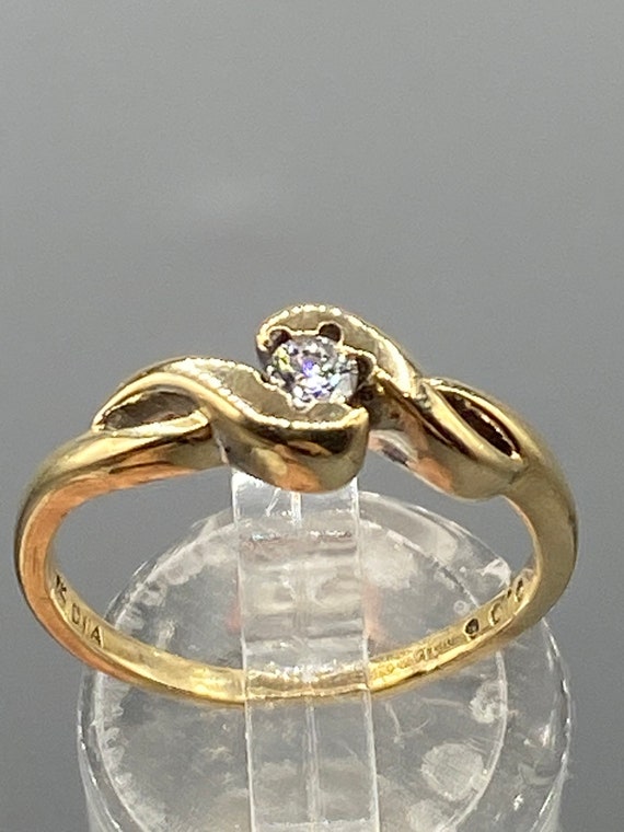 Stunning vintage hallmarked 9ct yellow gold & diam