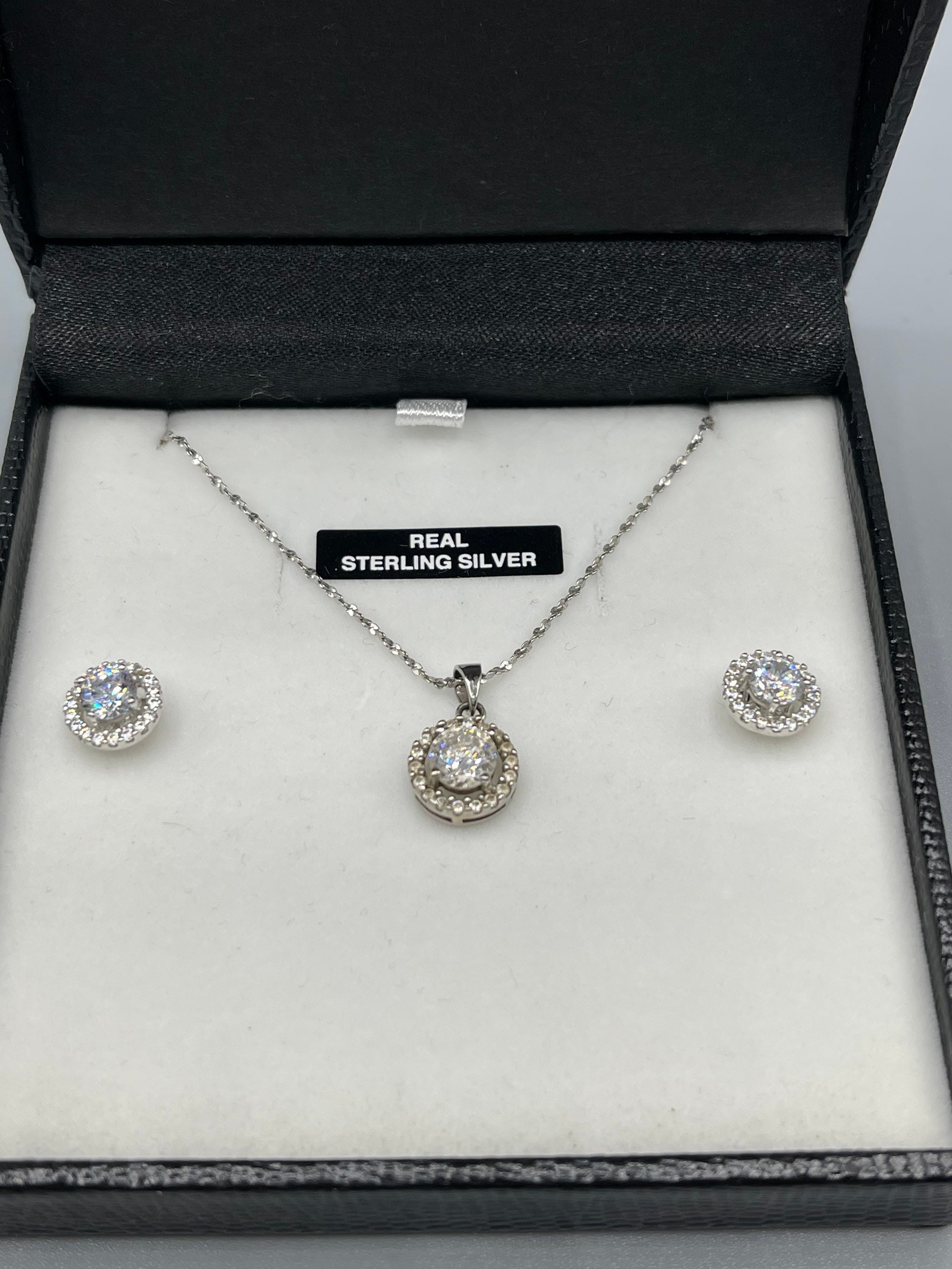 Vintage Hallmarked Sterling Silver & Clear Gemstone Necklace