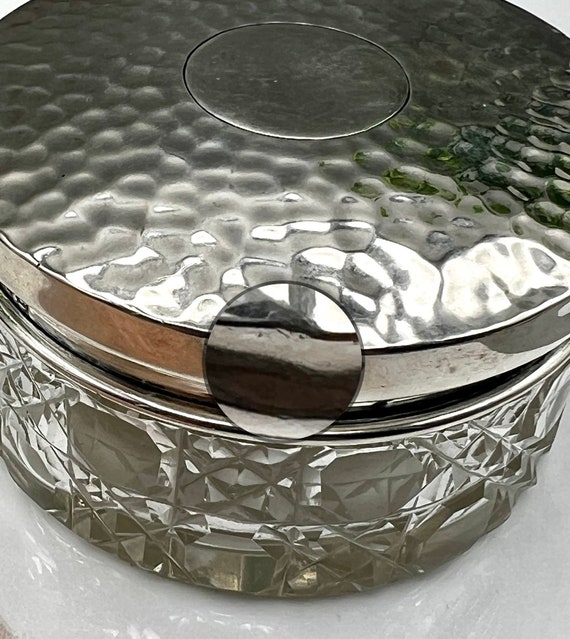 Edwardian 1905 Large Solid Silver Vanity Jar with… - image 7