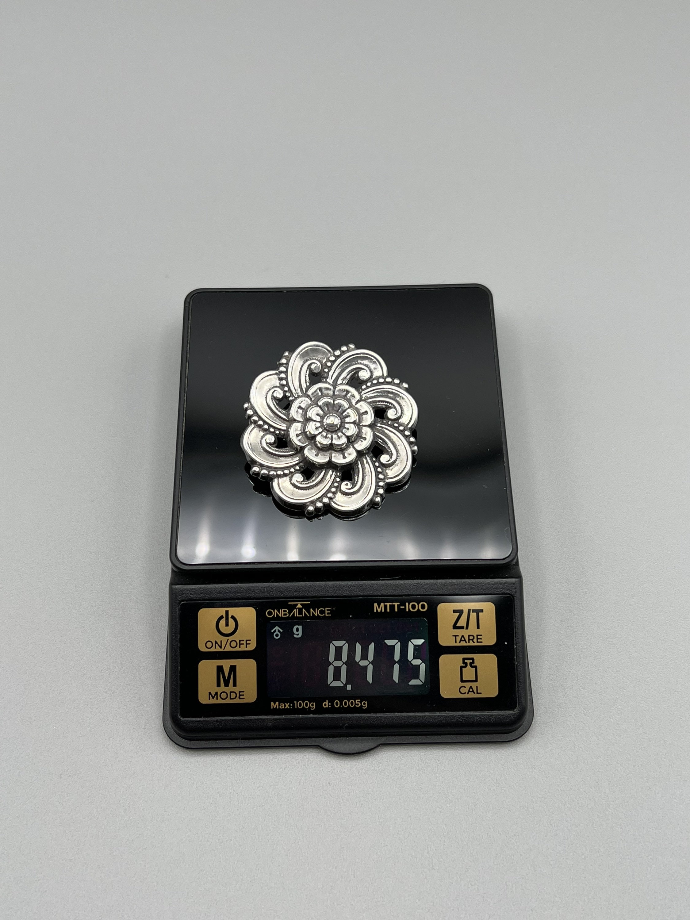 Broche Ancienne Métal Doré - Motif Fleur Art Nouveau, Années 1920
