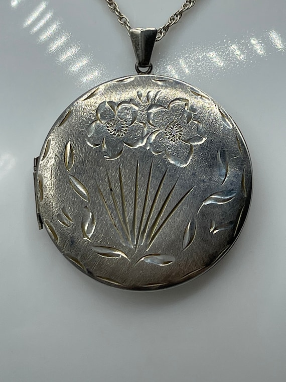 Extra large sterling silver locket best sale