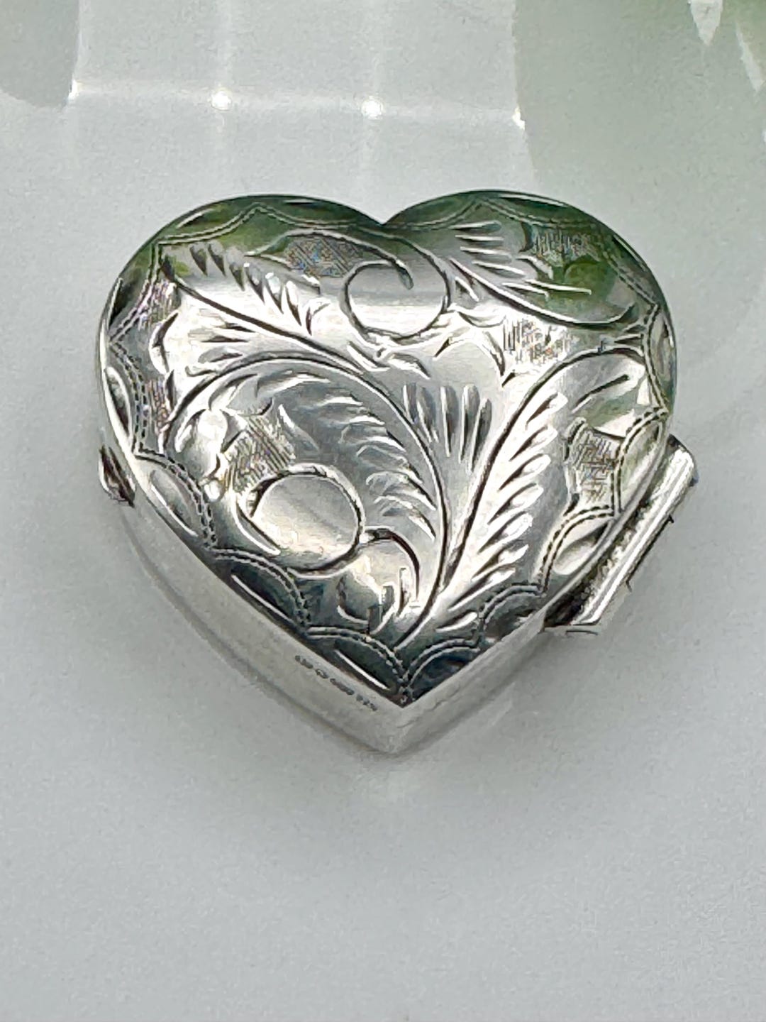 アンティーク雑貨 Vintage London Hallmark 1987 Pill Box Vintage Ari D Norman Hallmarked Sterling Silver Hinged Pill