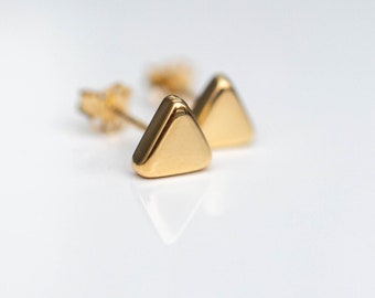 stud earrings| geometric earrings| triangle gold plated 14k earrings|