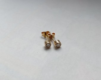 Bezel Earrings| Stud 14K Gold Earrings| Diamond Gold Earrings| Gift for Her