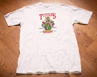 90s Tuttle's Pub Hong Kong T-Shirt, M/L, Vintage Graphic Tee, Stouts and Spirits Bar