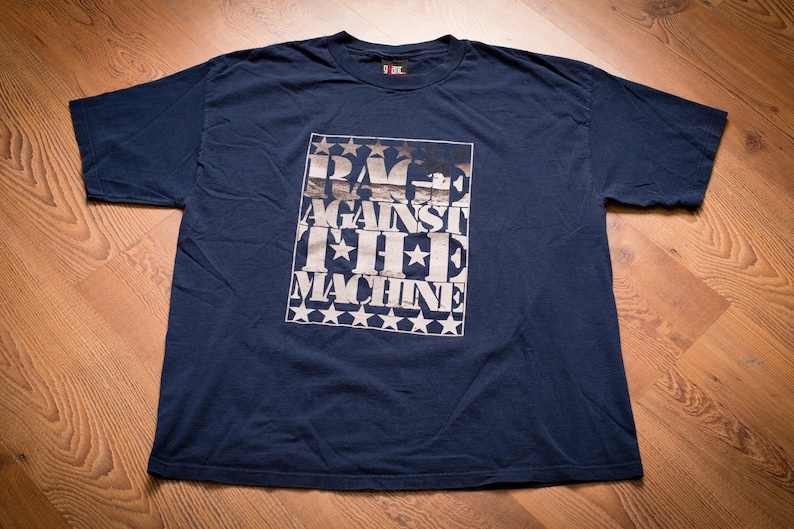 Vintage Tee Giant Tag RATM Rap Rock Band Funk Bomb LXL 2000 Rage Against the Machine T-Shirt