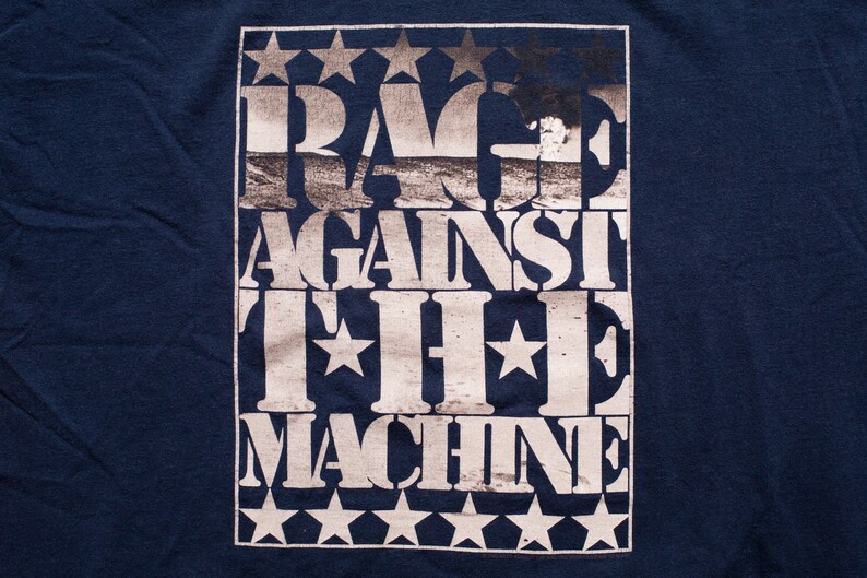 Vintage Tee Giant Tag RATM Rap Rock Band Funk Bomb LXL 2000 Rage Against the Machine T-Shirt