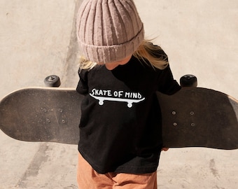 Kids Skate T-shirt, Skater Boy, Skater Girl, Skater kids t-shirt, Skater kids gift, Skateboard T-shirt, Cool Kids Shirt, Surfer Kids Shirt
