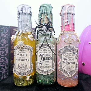 Light Everstar, Venom of Spider Queen, Radiant Memories, Color Changing Glass Bottle, Witch Halloween Decor, Magic Fantasy Alchemy, Potion