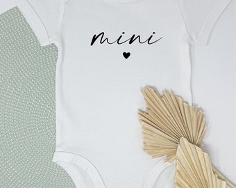 Babybody "mini", weiß,  kurzarm Babybody mit Druck, Baumwoll-Body, Kinderbody weiß, Babygeschenk, Baby, Body, Geschenk zur Geburt