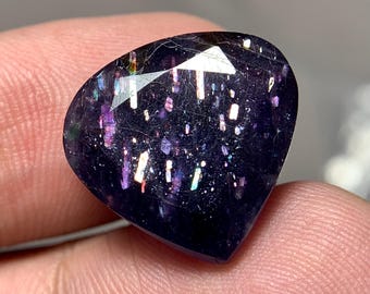 Natural Iolite Sunstone Heart Gemstone, Faceted Rainbow Sparkle (12.05 Carat)