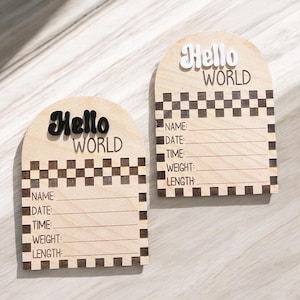 Schachbrett Baby Ankündigung Zeichen - ""Hello World"" Neugeborenen Andenken."