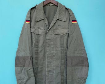 Jaqueta militar vintage alemã em moleskin, tamanho adulto 8, verde-oliva.