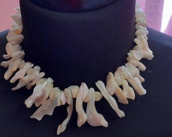 1950s Shell necklace