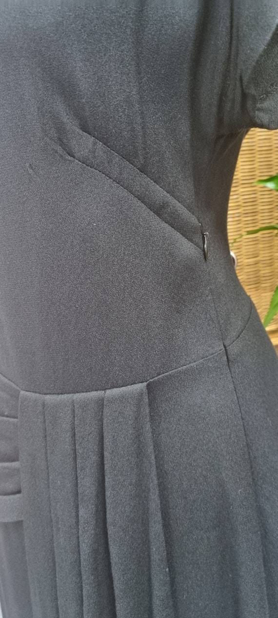 1940'S STYLE BLACK DRESS - image 4