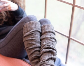 Knitted Knee high cable front solid boot socks