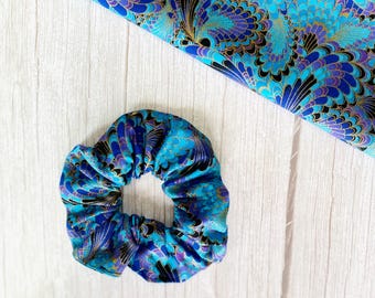 Peacock scrunchie, blue teal peacock feather scrunchy, scrunchie, hair tie, gift for her, Small gift, handmade, bridesmaid, hair tie