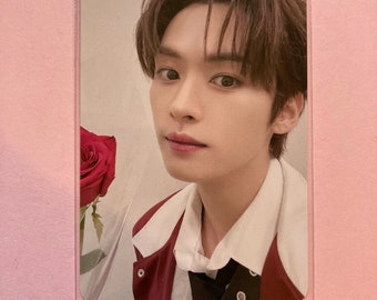ヒョンジン soundwave ラキドロ 4.0 花束 5star Official Stray Kids 5 Star Soundwave Lucky Draw Event 4