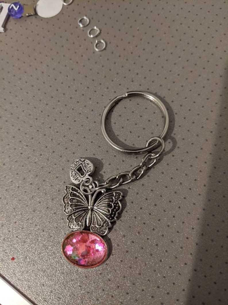 Old Stock Butterfly Key Chain Keyring New Pink Iridescent